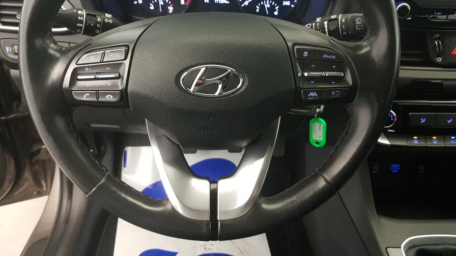 HYUNDAI i30 i30 1.5 DPI Classic +