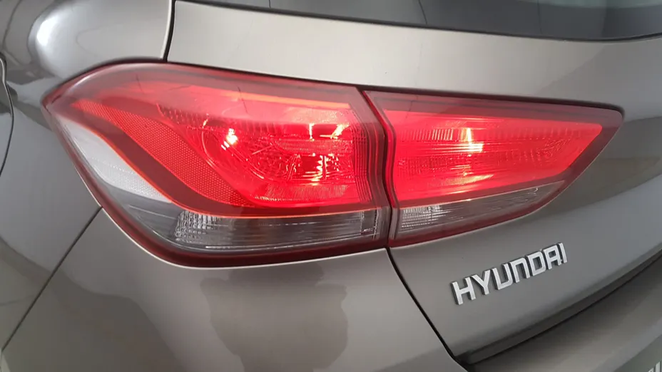 HYUNDAI i30 i30 1.5 DPI Classic +