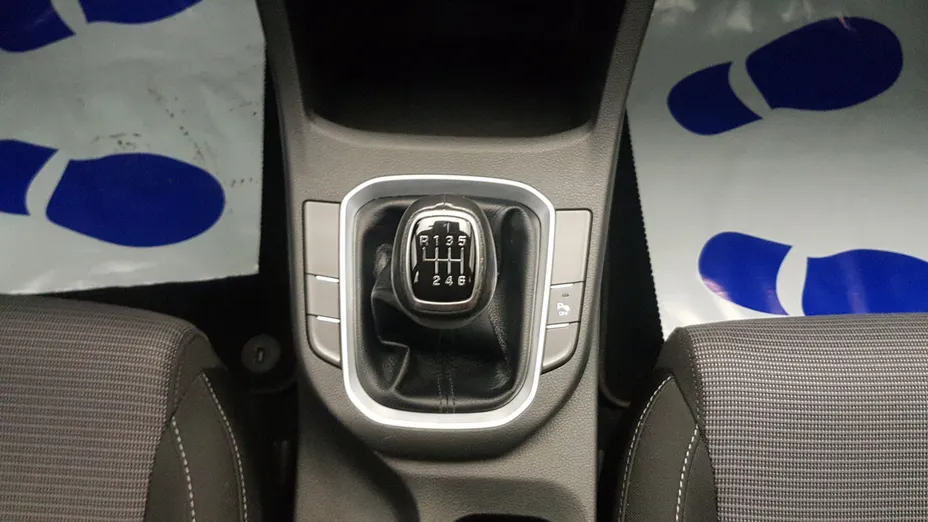 HYUNDAI i30 i30 1.5 DPI Classic +