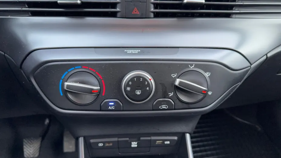 HYUNDAI i20 i20 1.2 Pure