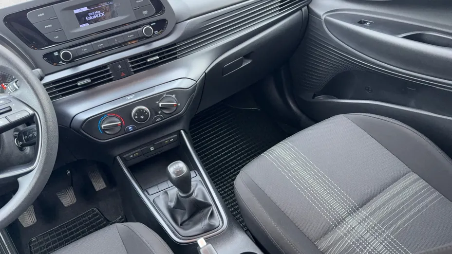 HYUNDAI i20 i20 1.2 Pure