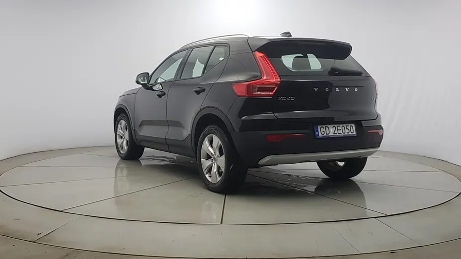 VOLVO XC40 XC40 T3 Momentum Pro aut