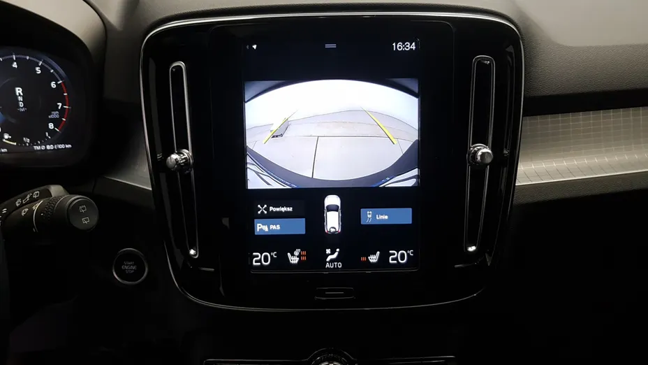 VOLVO XC40 XC40 T3 Momentum Pro aut