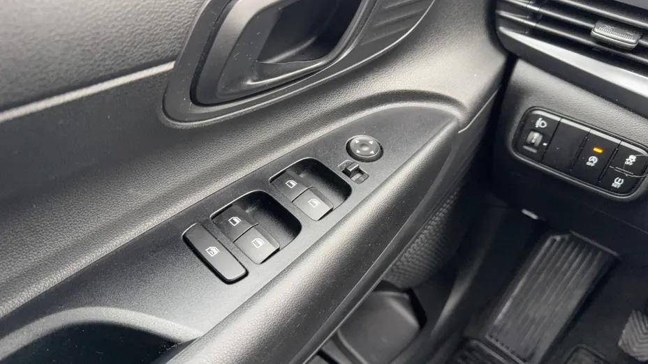 HYUNDAI i20 i20 1.2 Pure