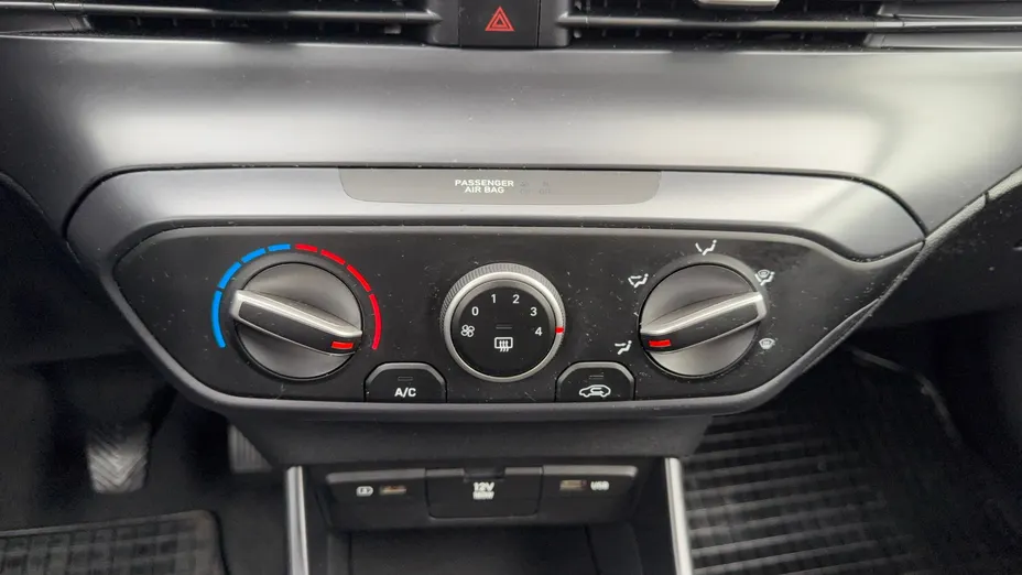 HYUNDAI i20 i20 1.2 Pure