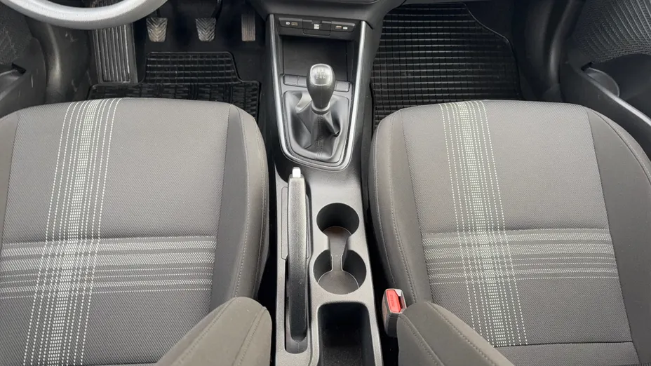 HYUNDAI i20 i20 1.2 Pure