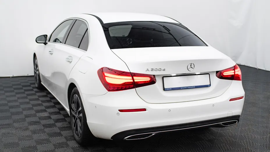 MERCEDES-BENZ A Klasa A 200 d Progressive 8G-DCT