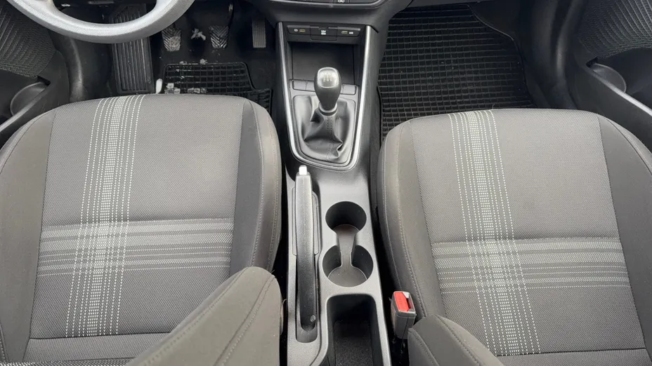 HYUNDAI i20 i20 1.2 Pure