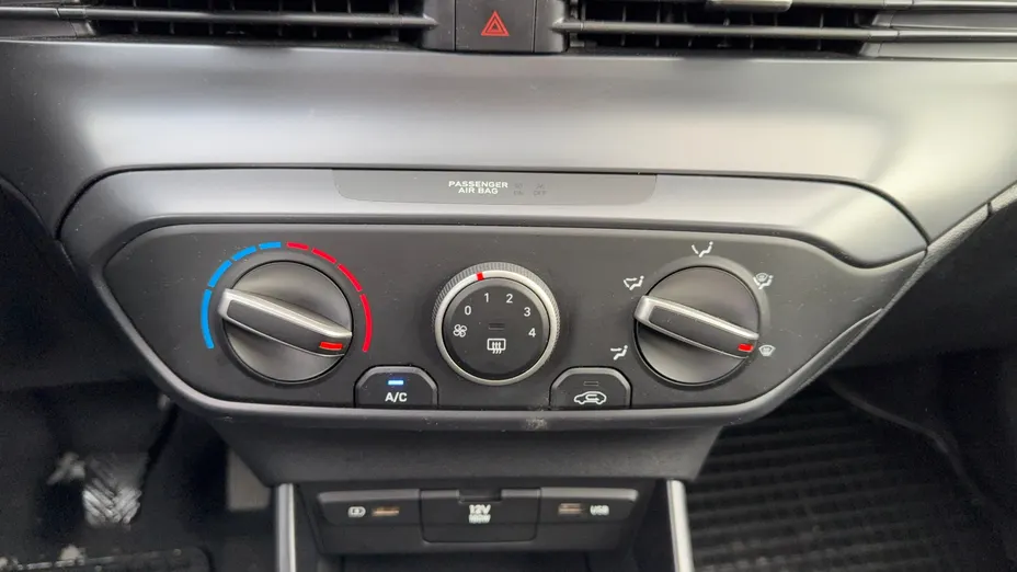 HYUNDAI i20 i20 1.2 Pure