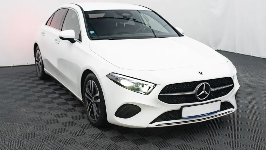 MERCEDES-BENZ A Klasa A 200 d Progressive 8G-DCT