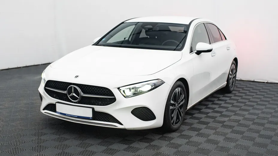 MERCEDES-BENZ A Klasa A 200 d Progressive 8G-DCT