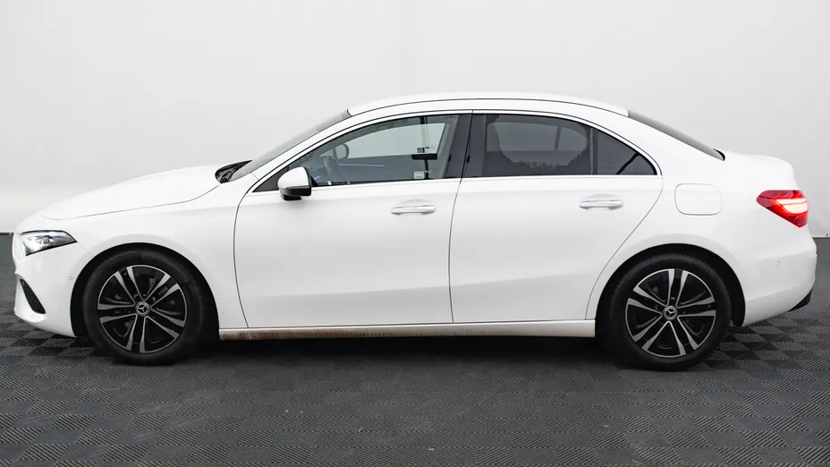 MERCEDES-BENZ A Klasa A 200 d Progressive 8G-DCT