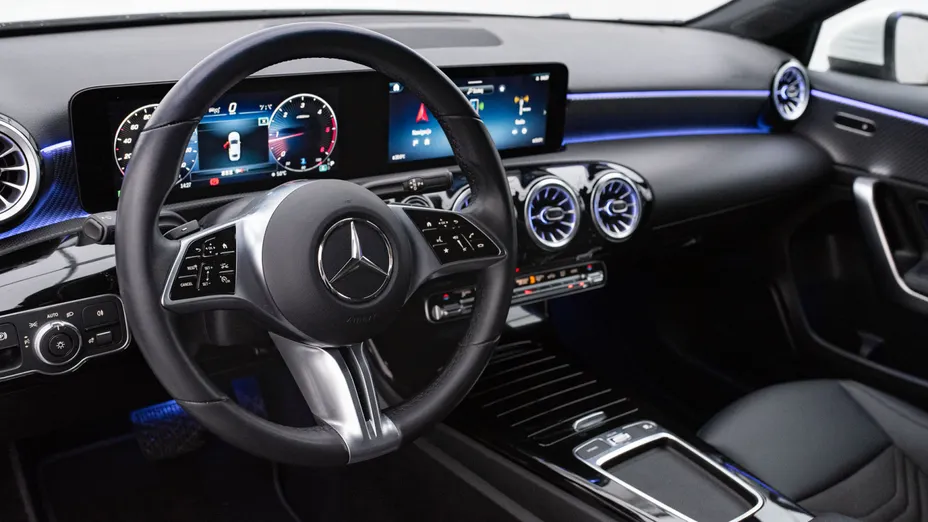 MERCEDES-BENZ A Klasa A 200 d Progressive 8G-DCT