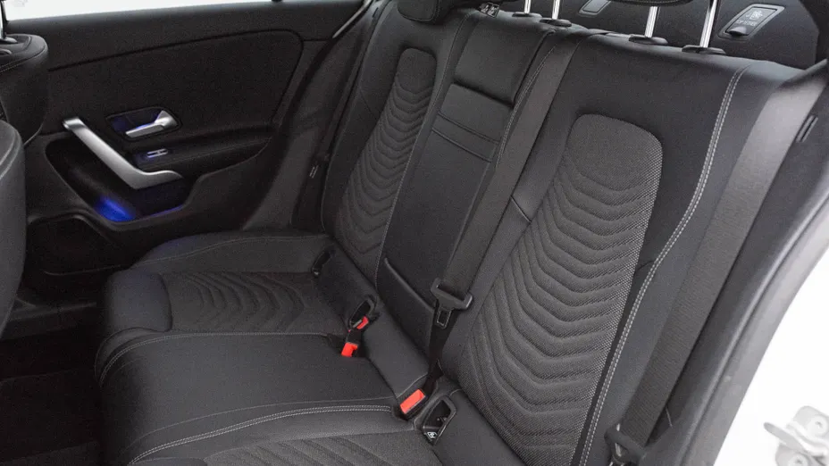MERCEDES-BENZ A Klasa A 200 d Progressive 8G-DCT