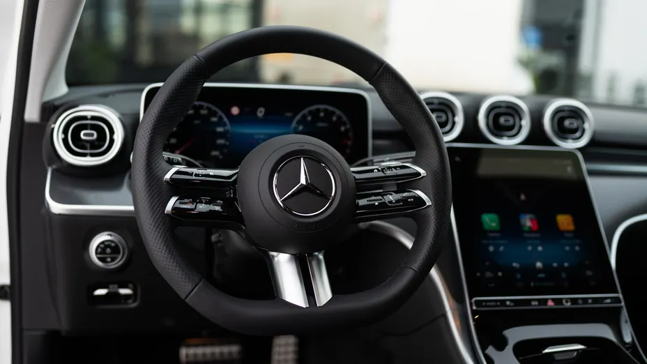 MERCEDES-BENZ C Klasa C 200 mHEV 4-Matic AMG