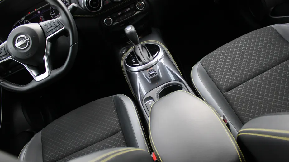 NISSAN Juke Juke 1.0 DIG-T Kiiro DCT