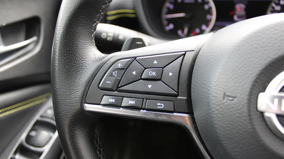 NISSAN Juke Juke 1.0 DIG-T Kiiro DCT