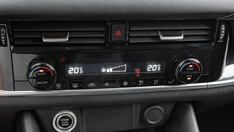 NISSAN Qashqai Qashqai 1.3 DIG-T mHEV N-Connecta Xtronic