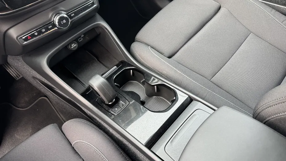 VOLVO XC40 XC40 73kWh P6 Recharge Plus aut
