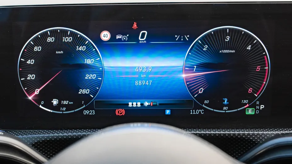 MERCEDES-BENZ A Klasa A 200 d Progressive 8G-DCT