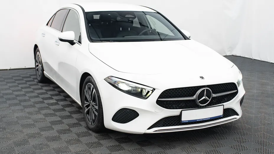 MERCEDES-BENZ A Klasa A 200 d Progressive 8G-DCT
