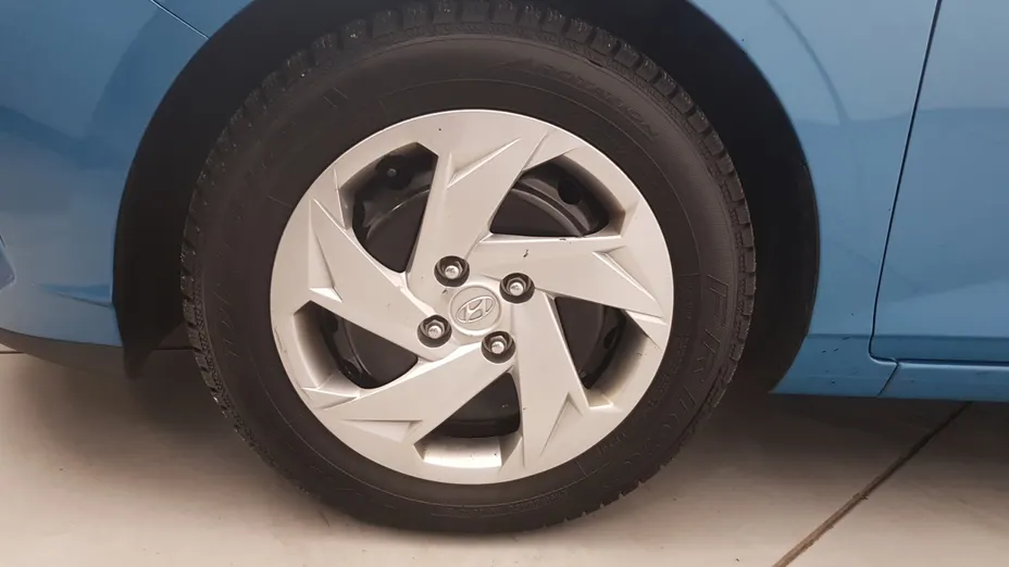 HYUNDAI i20 i20 1.2 Pure