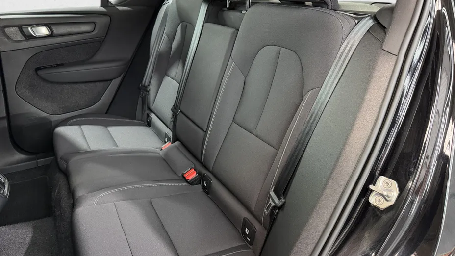 VOLVO XC40 XC40 T3 Momentum Pro aut