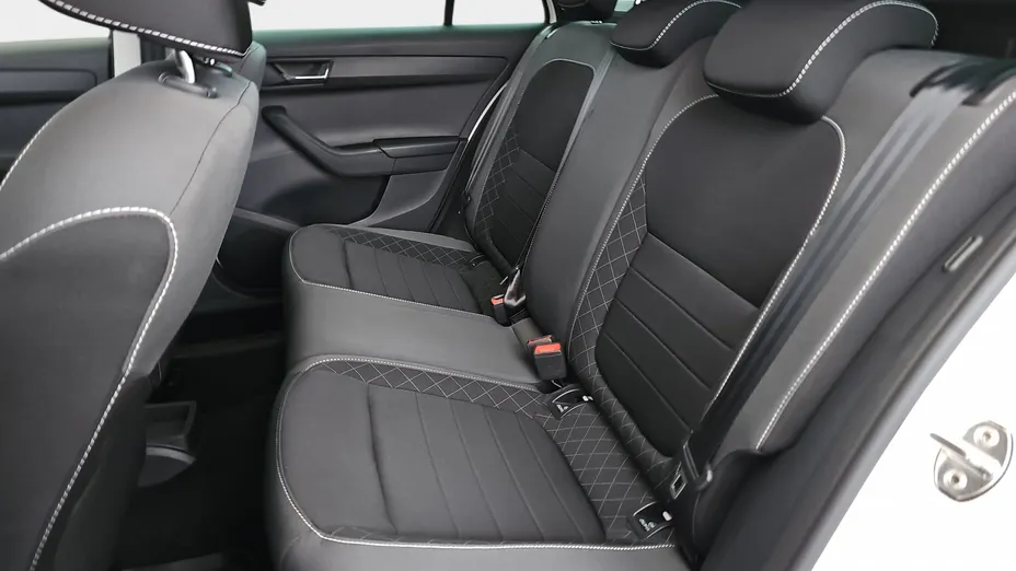 SKODA Fabia Fabia 1.0 TSI Ambition Plus