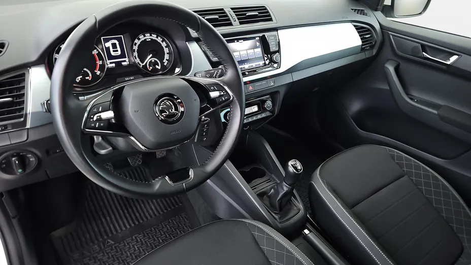 SKODA Fabia Fabia 1.0 TSI Ambition Plus