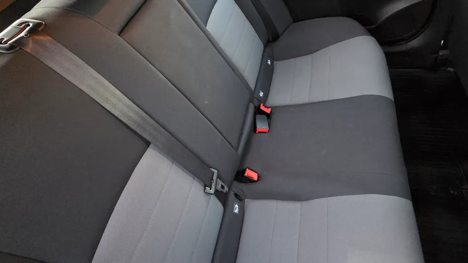 TOYOTA Avensis -
