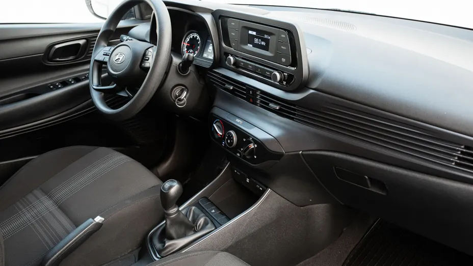 HYUNDAI i20 i20 1.2 Pure