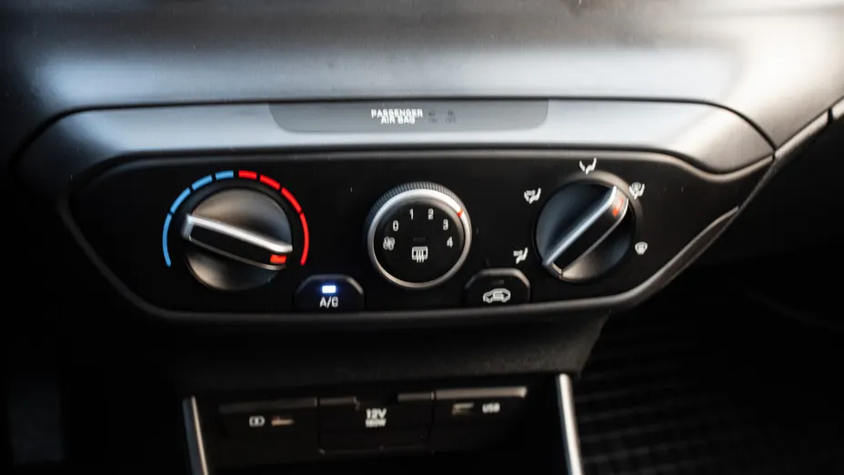 HYUNDAI i20 i20 1.2 Pure