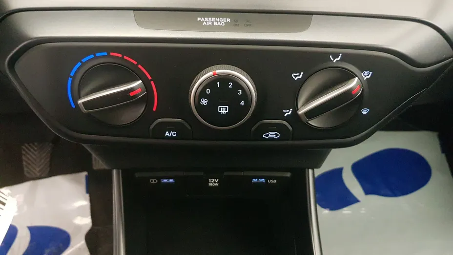 HYUNDAI i20 i20 1.2 Pure