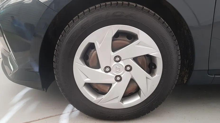 HYUNDAI i20 i20 1.2 Pure
