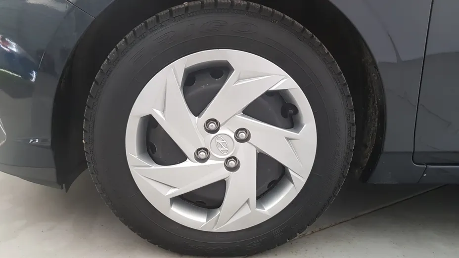 HYUNDAI i20 i20 1.2 Pure