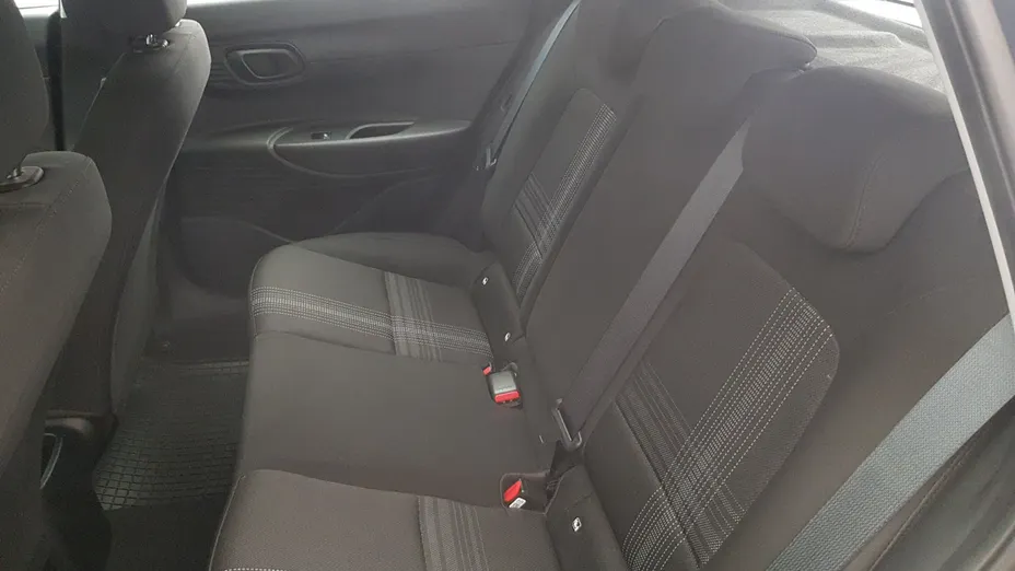 HYUNDAI i20 i20 1.2 Pure