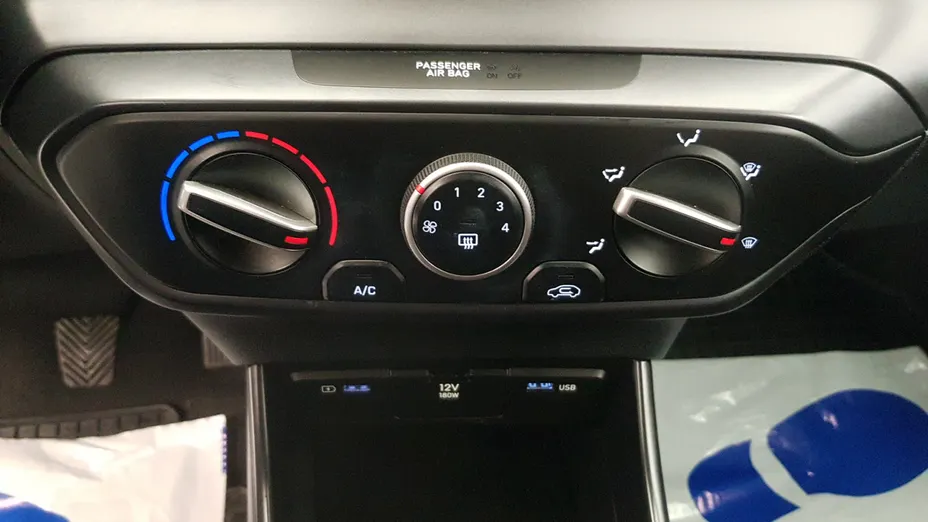 HYUNDAI i20 i20 1.2 Pure