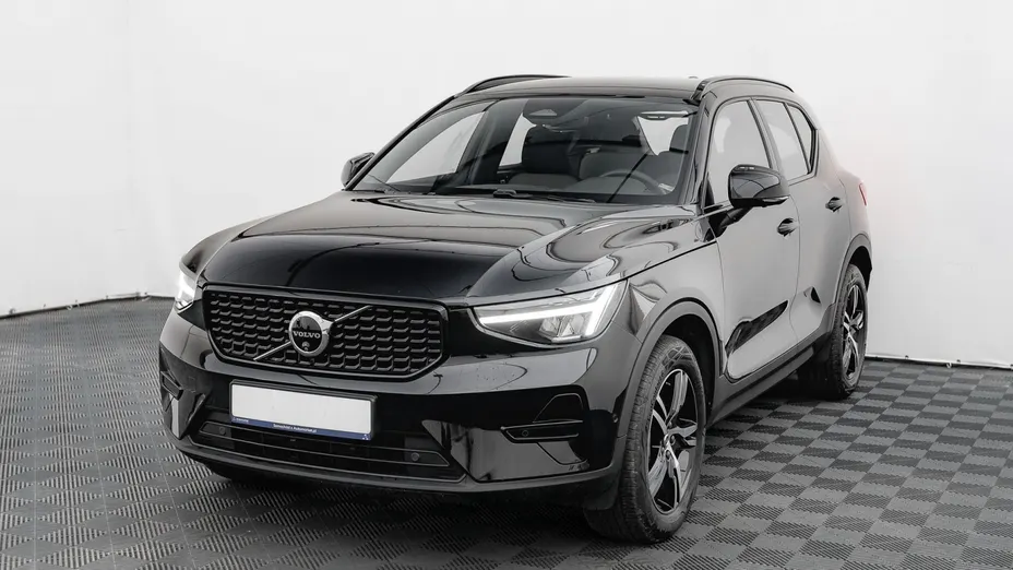 VOLVO XC40 XC40 B3 Plus Dark aut
