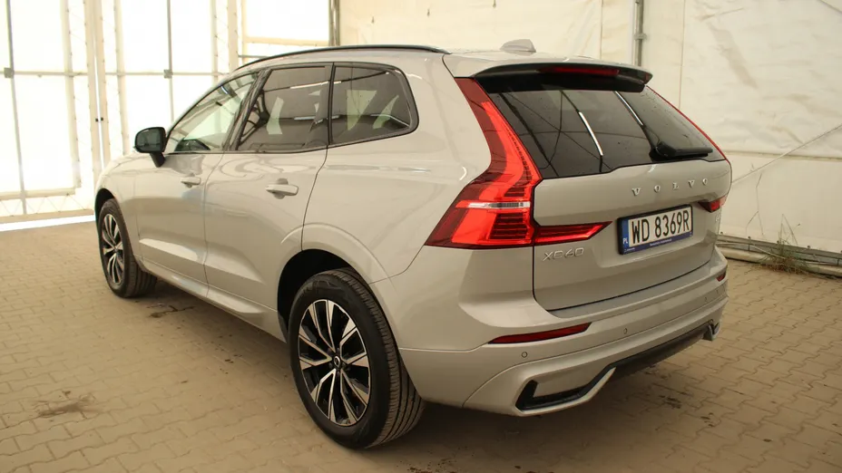VOLVO XC60 XC60 B4 D AWD Plus Dark aut