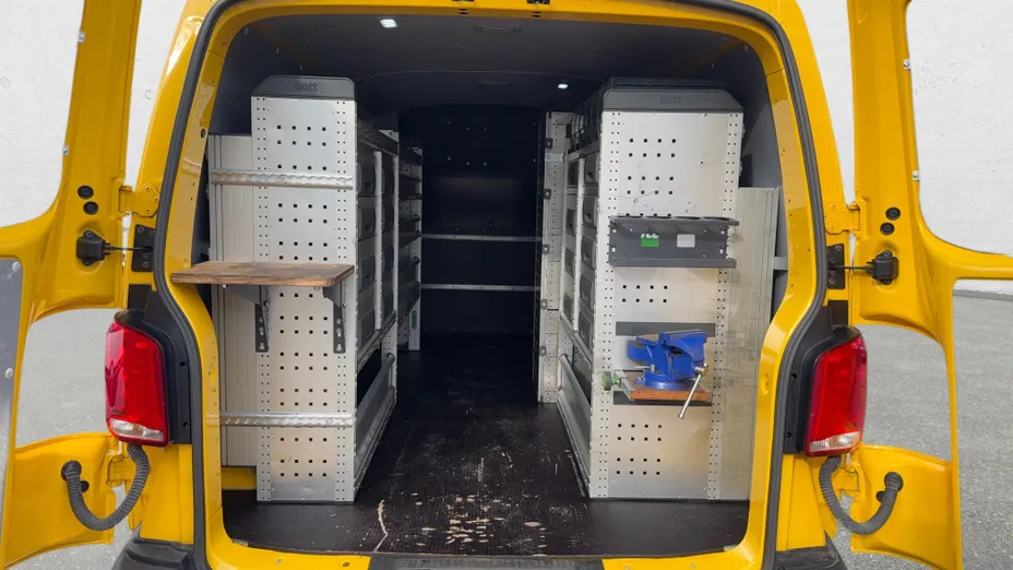 VOLKSWAGEN Transporter Transporter T6.1 TDI L2H1