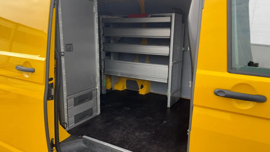 VOLKSWAGEN Transporter Transporter T6.1 TDI L2H1