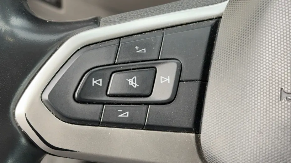 VOLKSWAGEN Transporter Transporter T6.1 TDI L2H1