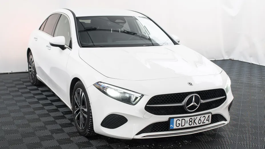 MERCEDES-BENZ A Klasa A 200 d Progressive 8G-DCT