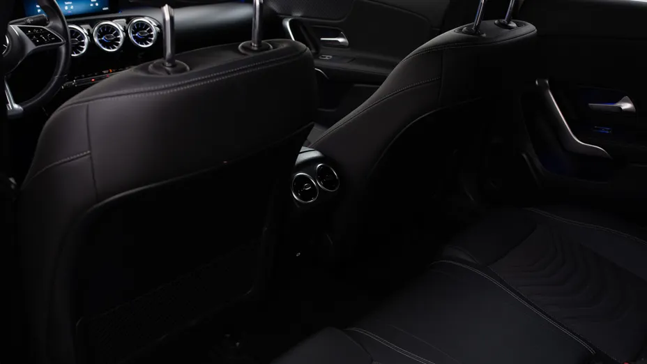 MERCEDES-BENZ A Klasa A 200 d Progressive 8G-DCT