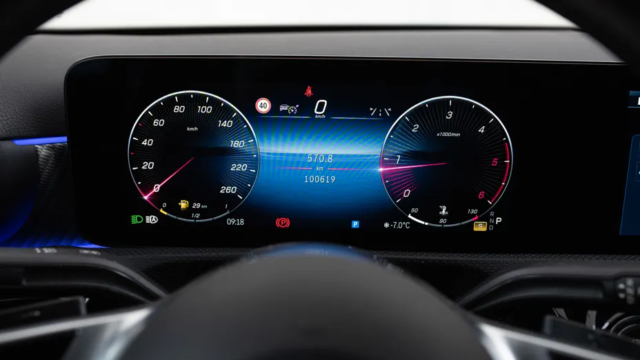 MERCEDES-BENZ A Klasa A 200 d Progressive 8G-DCT