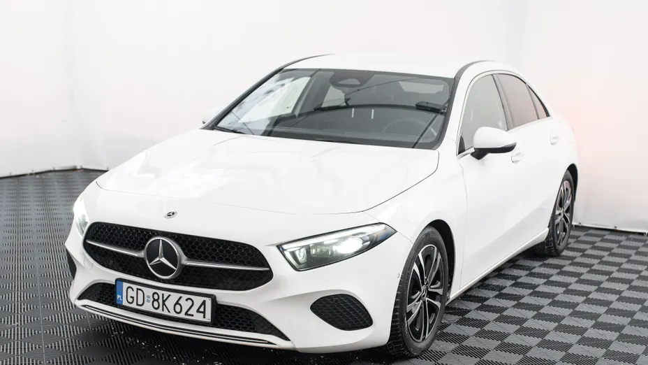 MERCEDES-BENZ A Klasa A 200 d Progressive 8G-DCT