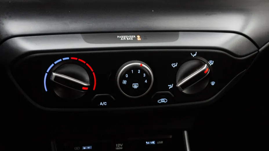 HYUNDAI i20 i20 1.2 Pure