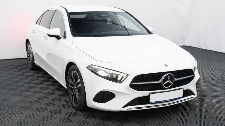 MERCEDES-BENZ A Klasa A 200 d Progressive 8G-DCT