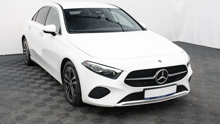 MERCEDES-BENZ A Klasa A 200 d Progressive 8G-DCT