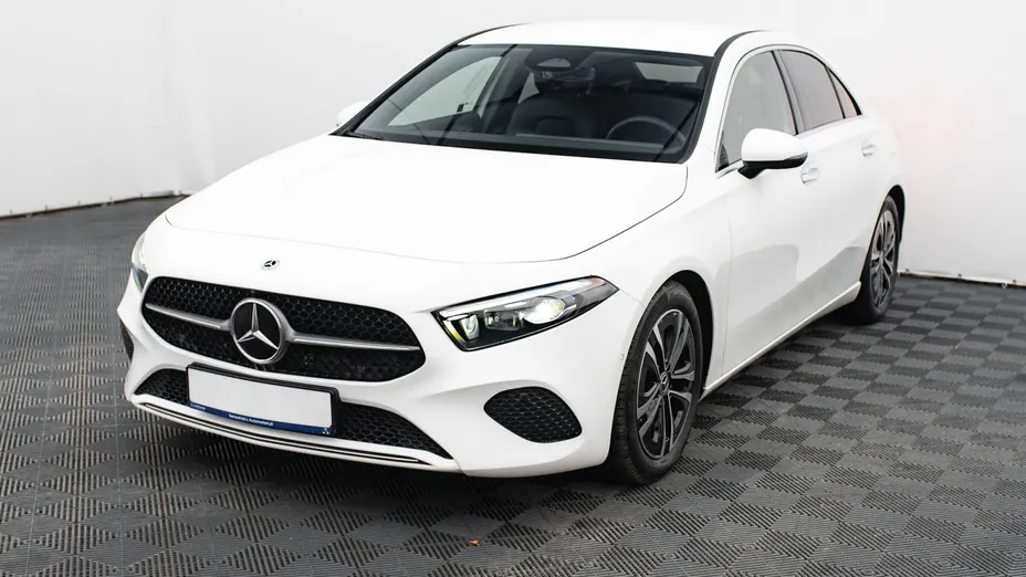 MERCEDES-BENZ A Klasa A 200 d Progressive 8G-DCT